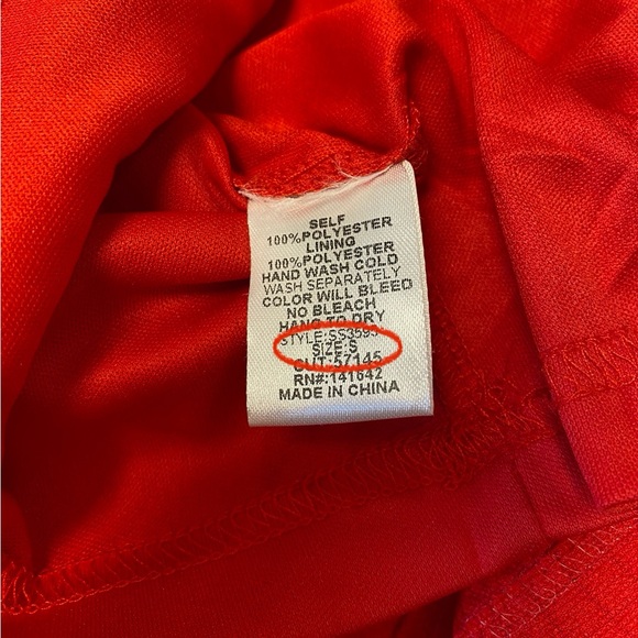 Red mini dress with spaghetti straps - Picture 5 of 5